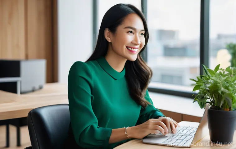 브랜드 커뮤니케이션 경력직 이직 성공기 - **Prompt 2: Reflective Journey of Career Self-Discovery**
    "A thoughtful and introspective indivi...